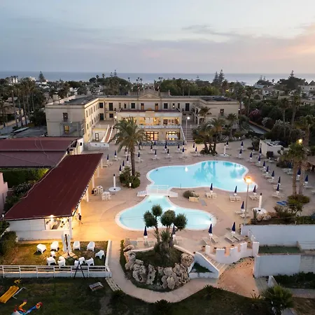 Delfino - Cdshotels מלון