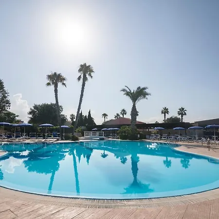 Delfino Beach - Cdshotels 4*