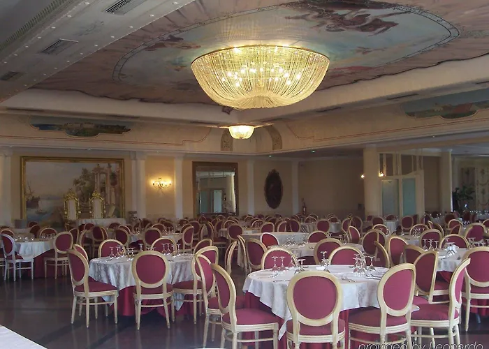 מלון Delfino - Cdshotels 4*