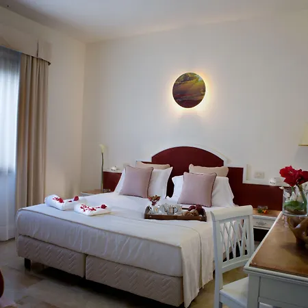 Delfino Beach - Cdshotels 4* Марсала