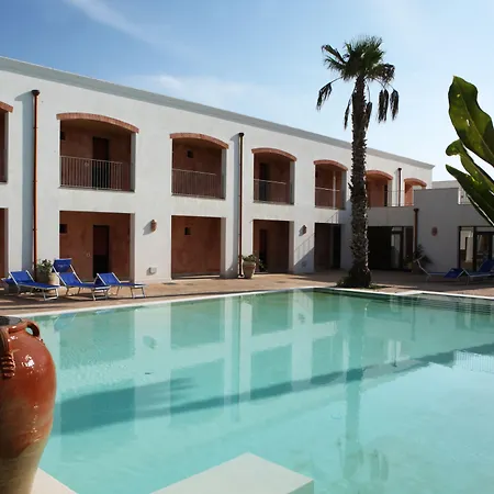 Отель Delfino Beach - Cdshotels Марсала