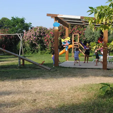 Delfino Beach - Cdshotels Отель