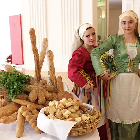 Отель Delfino Beach - Cdshotels 4*