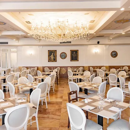 Delfino - Cdshotels Hotel 4*