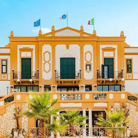 Delfino - Cdshotels Hotel
