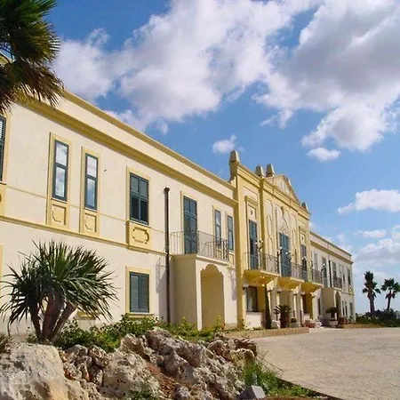 Отель Delfino - Cdshotels 4*